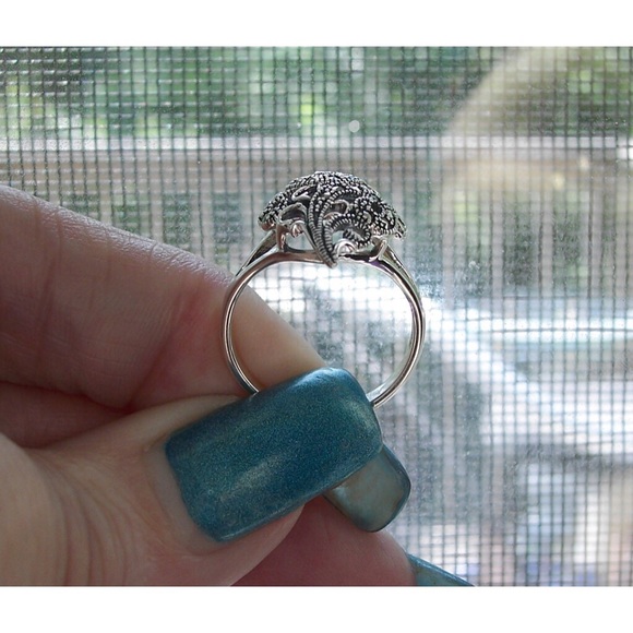 925 STERLING SILVER Swirl Marcasite Ring - Picture 7 of 15